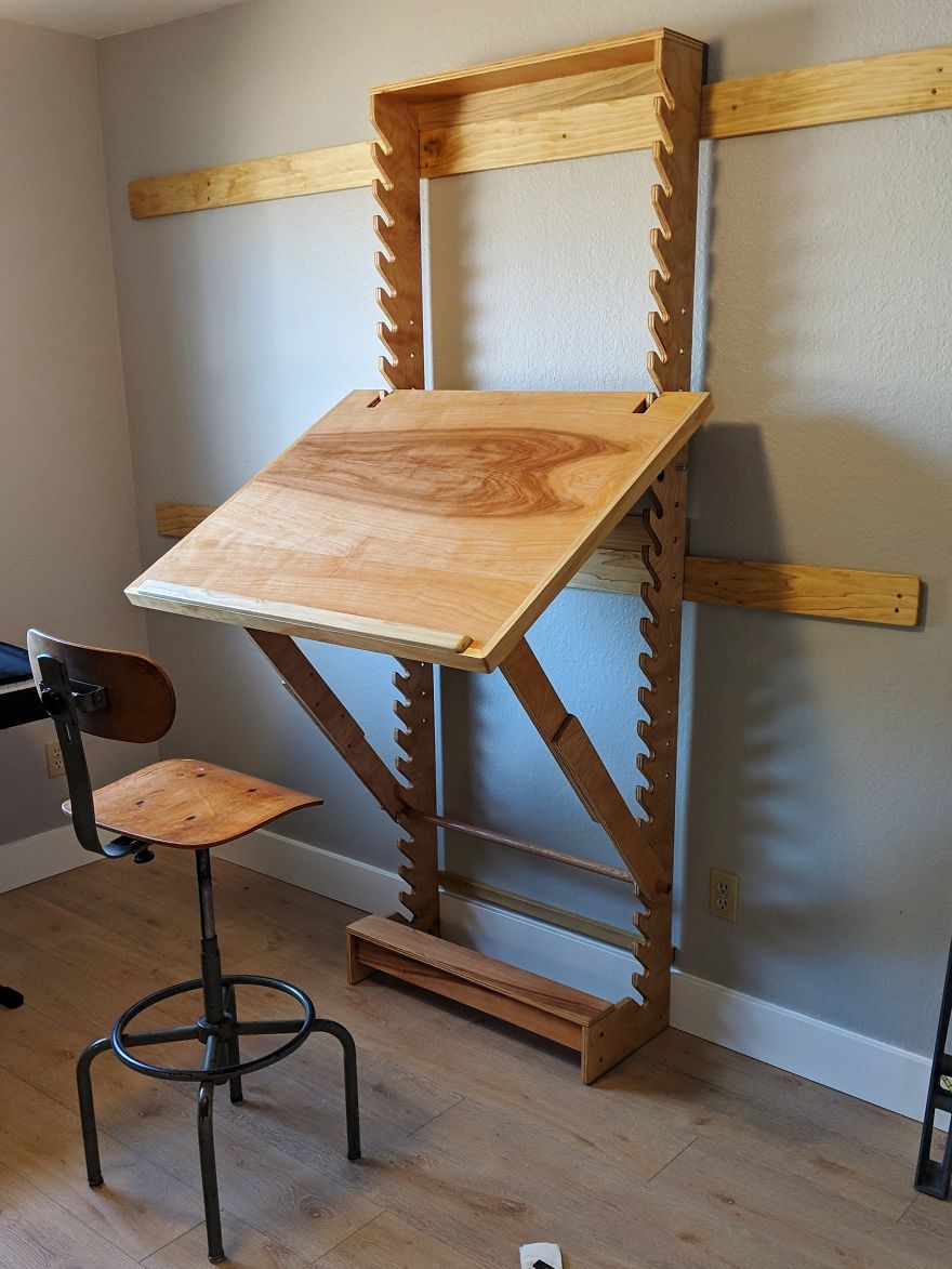 I Made An Adjustable Art Desk With A Wall Mount
