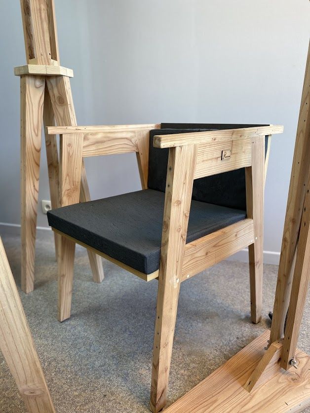 Fauteuil en bois upcyclé